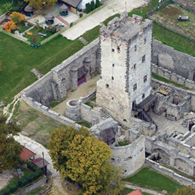 Nagyázsony, Hungary – january – may (2 months)